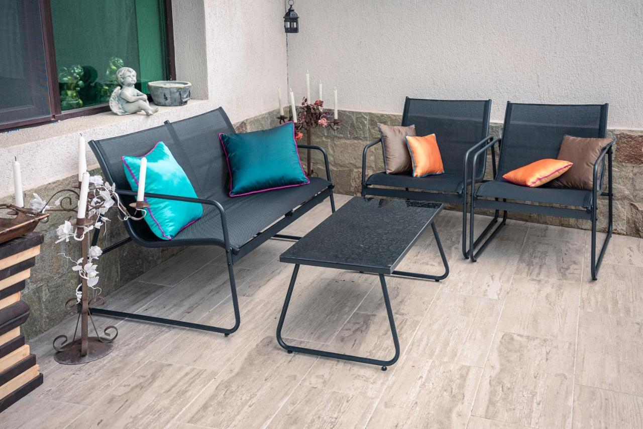 The Gallery - Garden And Garage * Veliko Tarnovo